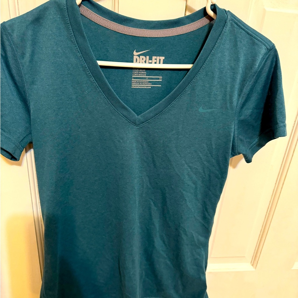 Nike Dri Fit T-Shirt